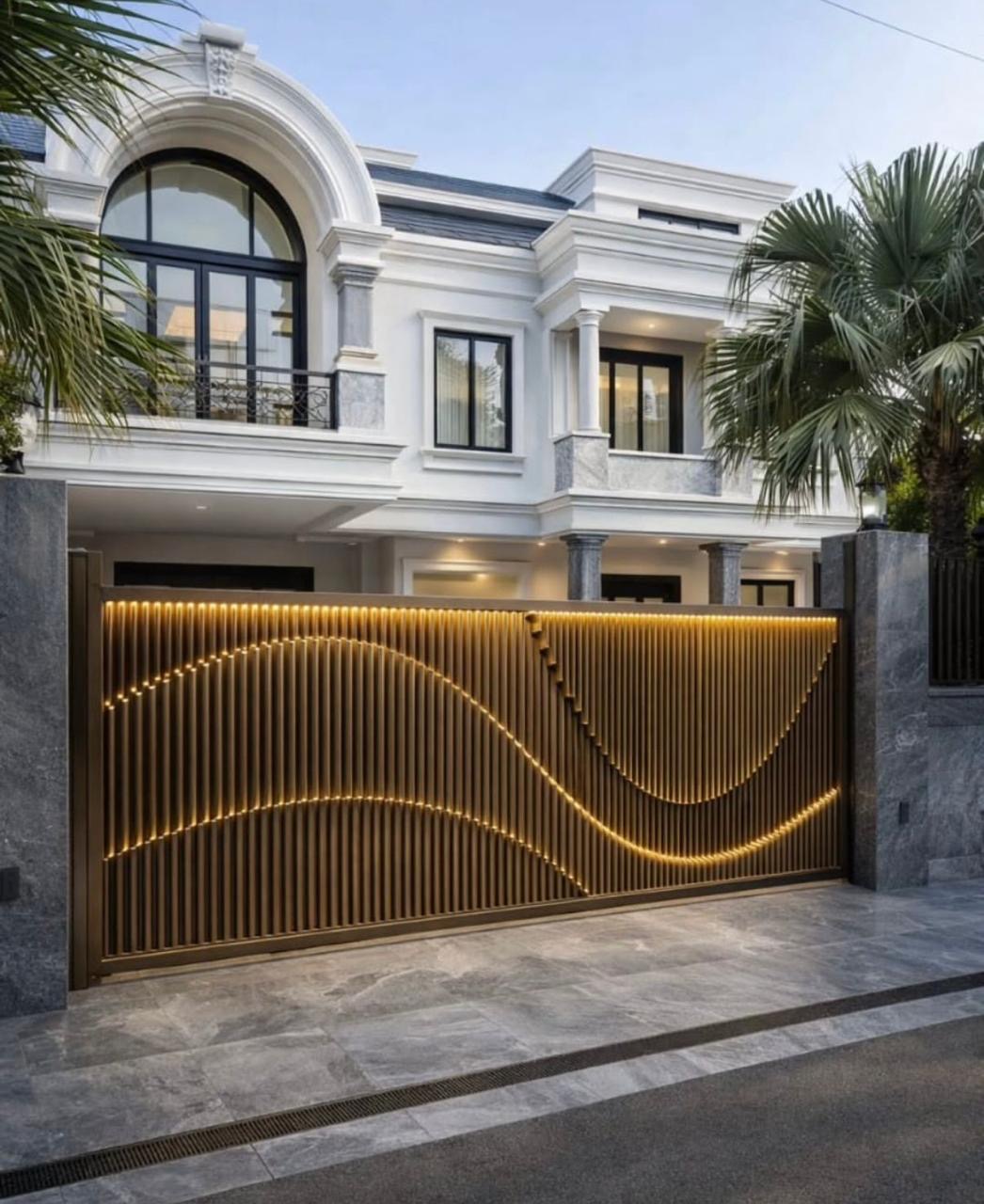 Outdoor Staircase — Glass Balustrade